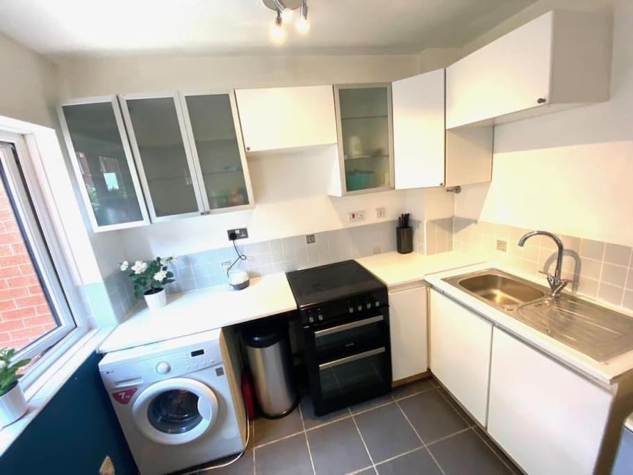 Lovely Apt In City Centre Leeds Лидс Экстерьер фото